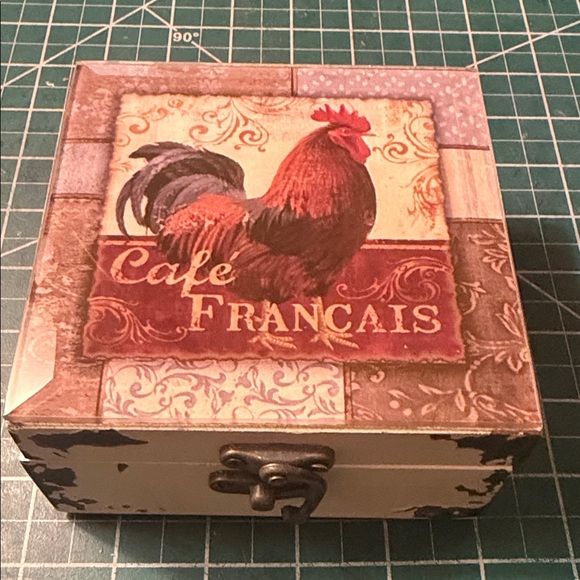 Rustic Rooster Decorative Box - Picture 1 of 5